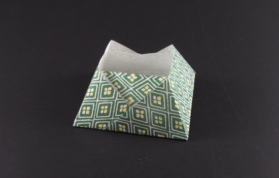 Origami Candy box (pyramid) by Traditional. Folded from a square of origami paper by Gilad Aharoni on giladorigami.com