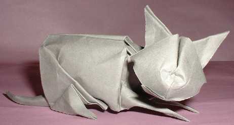 Origami Cat by Hans Birkeland. Wet-folded from a square of art-paper by Gilad Aharoni on giladorigami.com