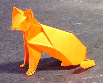 Origami Cat by Hideo Komatsu. Folded by Gilad Aharoni on giladorigami.com