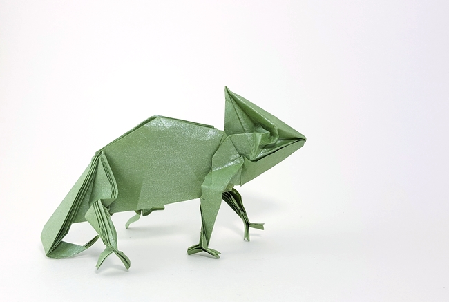 Origami Chameleon by Yoo Tae Yong. Folded from a square of Nicolas Terry's tissue-foil by Gilad Aharoni on giladorigami.com