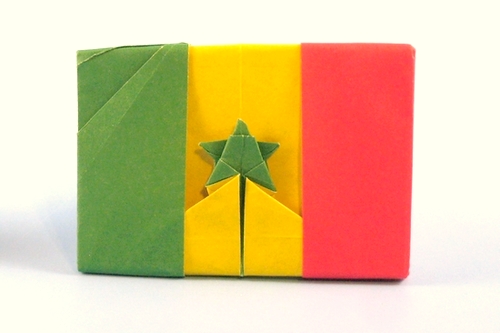 Origami Flag of Senegal by Gilad Aharoni. Folded from 2 squares of duo origami paper by Gilad Aharoni on giladorigami.com