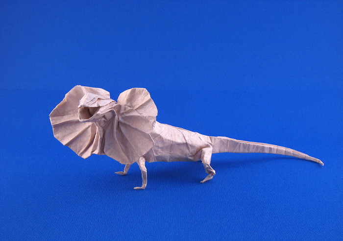 Origami Frill-necked lizard by Ronald Koh. Folded from a square of Kathy Stevick's tissue-foil by Gilad Aharoni on giladorigami.com