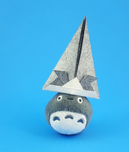 Origami Party hat by Unknown. Folded by Gilad Aharoni on giladorigami.com
