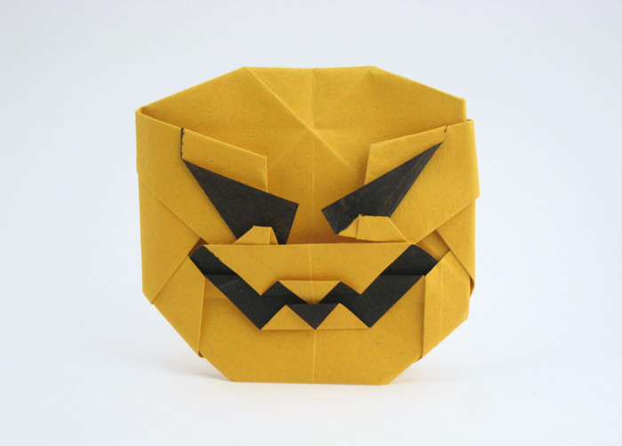 Origami Jack-o'-lantern by Roman Diaz. Folded from a square of Tant paper by Gilad Aharoni on giladorigami.com