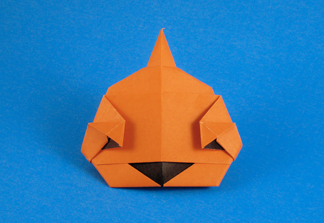 Origami Jack-o'-lantern by Eiji Tsuchito. Folded from a square of duo origami paper by Gilad Aharoni on giladorigami.com