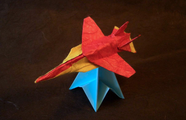 Origami MIG-29 by Tem Boun. Folded from a rectangle of mulberry-foil by Gilad Aharoni on giladorigami.com