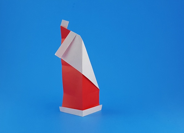 Origami Santa Claus by Francesco Miglionico. Folded from a rectangle of origami paper by Gilad Aharoni on giladorigami.com