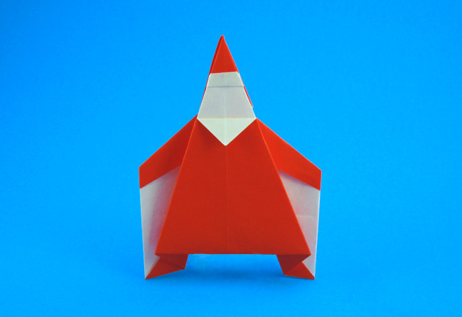 Origami Santa Claus by Fumiaki Shingu. Folded from a square of origami paper by Gilad Aharoni on giladorigami.com