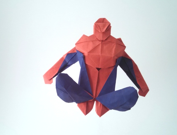 Origami Spiderman by Juan Francisco Carrillo (Juanfran). Folded from a square of Tant paper by Gilad Aharoni on giladorigami.com