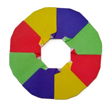 Origami Modular frisbee by Michel Grand on giladorigami.com