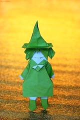 Origami Little witch by Meng Weining (212moving) on giladorigami.com