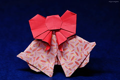 Origami Christmas knot by Xiao Yao on giladorigami.com