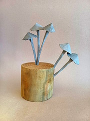 Origami Mushroom by Yara Yagi on giladorigami.com