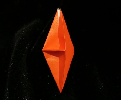 Origami 3D diamond by John Montroll on giladorigami.com
