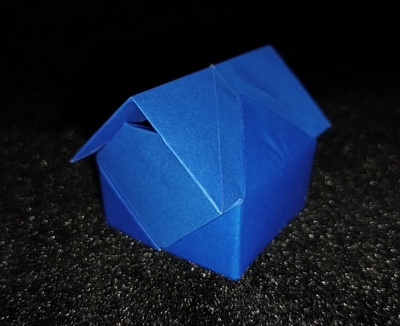 Origami House by Enomoto Nobuyoshi on giladorigami.com