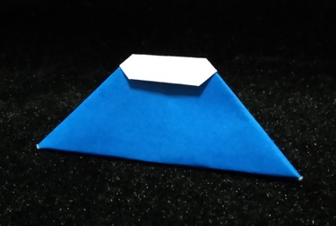 Origami Mt. Fuji by Makoto Yamaguchi on giladorigami.com
