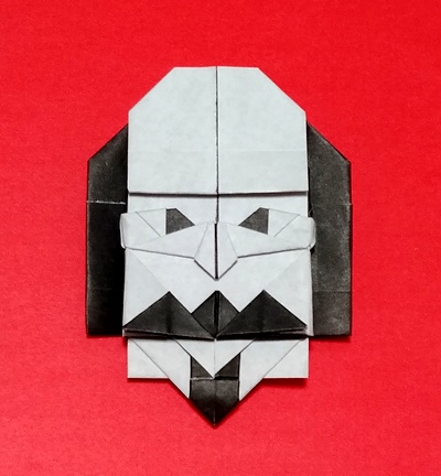 Origami William Shakespeare by Carlos Gonzalez Santamaria (Halle) on giladorigami.com