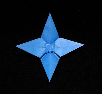 Origami Diamond center by Lore Schirokauer on giladorigami.com