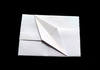 Origami Diamond letter fold by Jose Meeusen (Krooshoop) on giladorigami.com