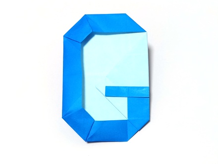 Origami Letter G by Taichiro Hasegawa on giladorigami.com