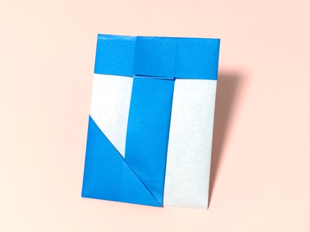 Origami Letter J by Katsushi Nosho on giladorigami.com