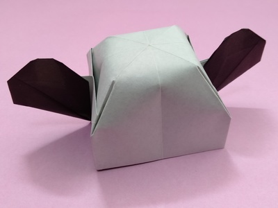 Origami Mickey Mouse cap by Takenao Handa on giladorigami.com