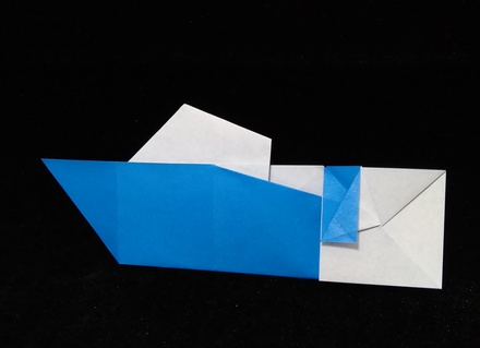 Origami Motorboat-shaped chopstick envelope by Yamada Katsuhisa on giladorigami.com