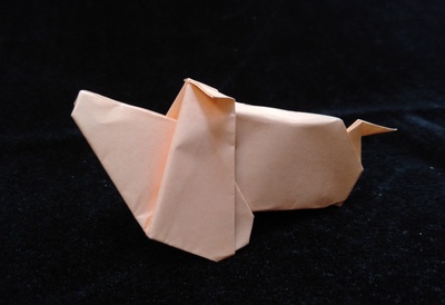 Origami Pig by Maria Susana Tanaka de Arashiro on giladorigami.com