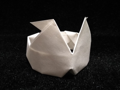 Origami Pen holder by Takekawa Seiryo on giladorigami.com