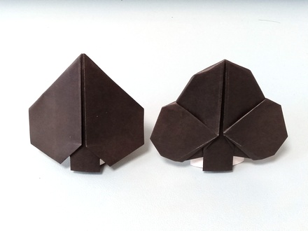 Origami Standing spade and club by Manabu Ichikawa on giladorigami.com